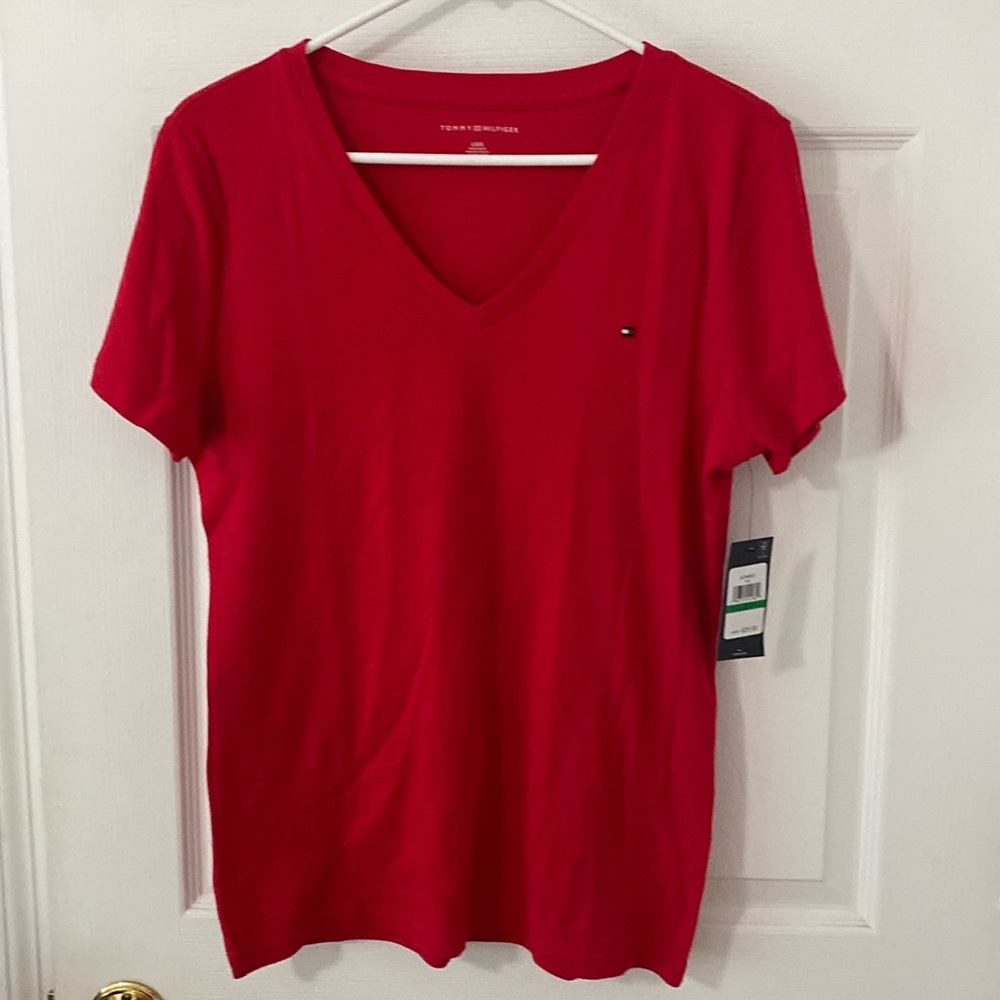 Tommy Hilfiger red v neck tshirt. L. Short sleeve. 100% cotton NWT PTP abt 19 in